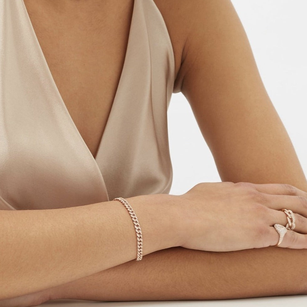 DIAMOND PAVE MINI LINK BRACELET - Image 7